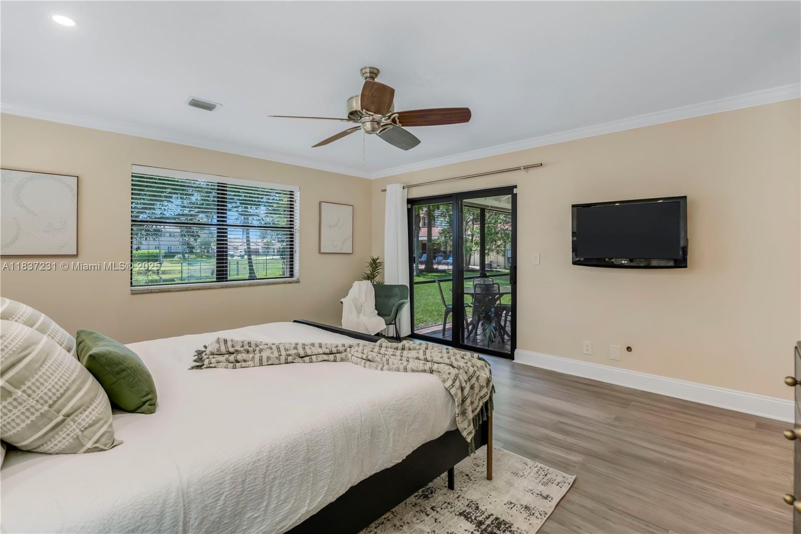 6421 Falconsgate Avenue, Davie, FL 33331 photo 16