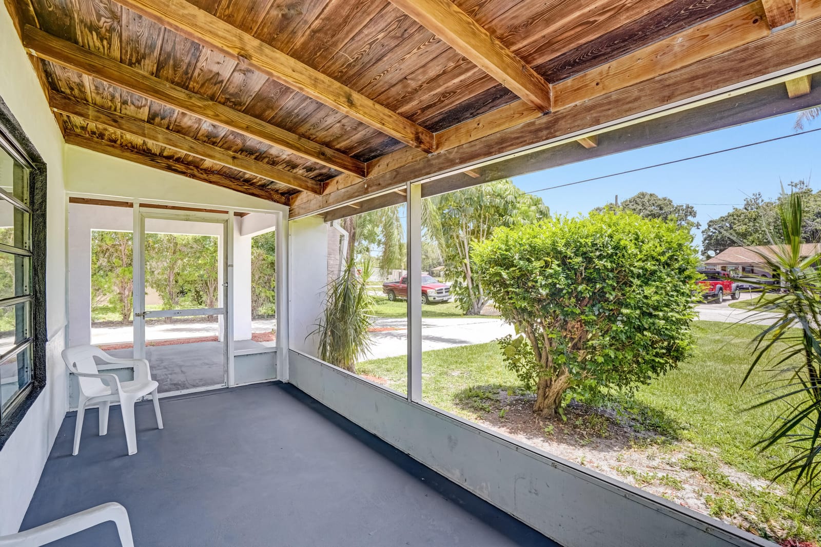 2403 Kelly Court, Fort Pierce, FL 34982 photo 6
