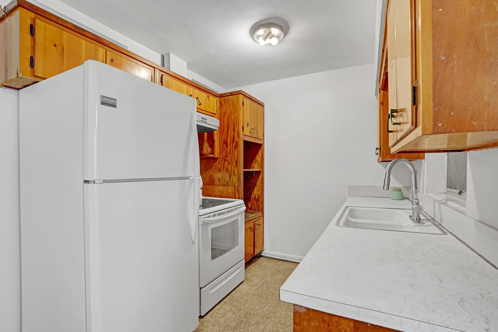 2403 Kelly Court, Fort Pierce, FL 34982 photo 9