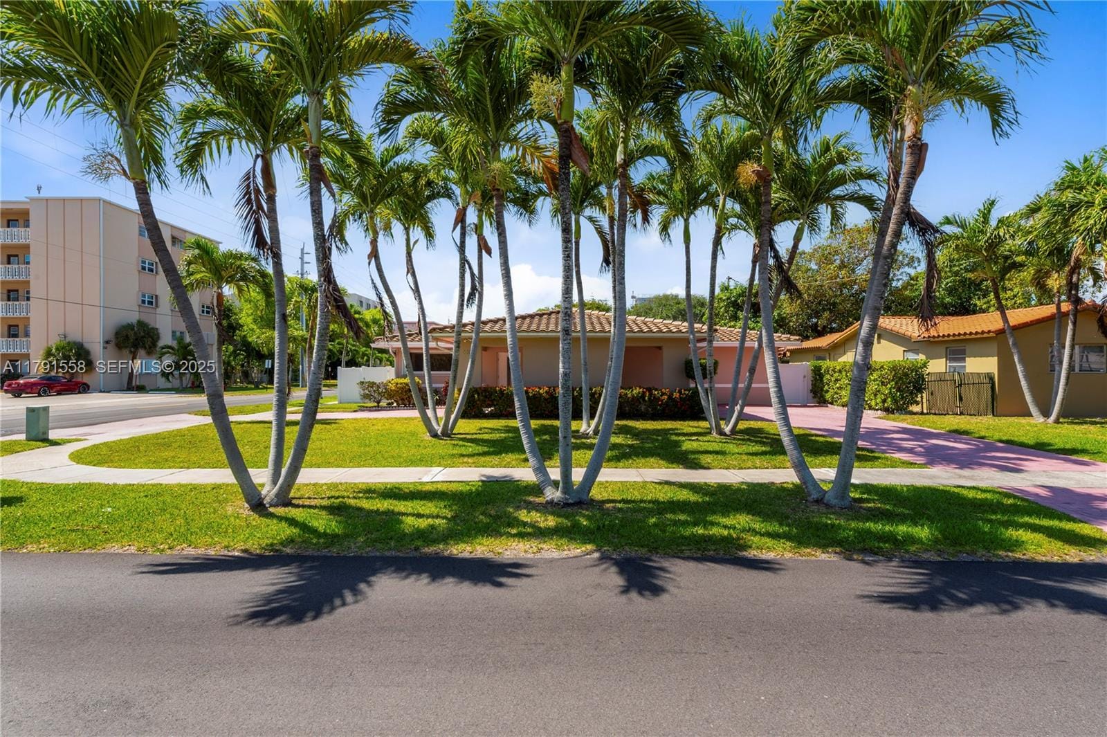 1124 NE 3rd Street, Hallandale Beach, FL 33009 photo 1