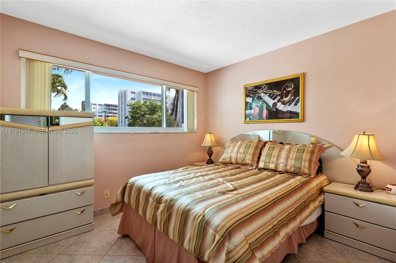 1124 NE 3rd Street, Hallandale Beach, FL 33009 photo 7