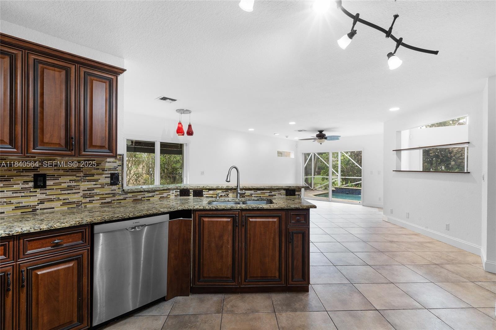 5919 NW 59th Avenue, Parkland, FL 33067 photo 15