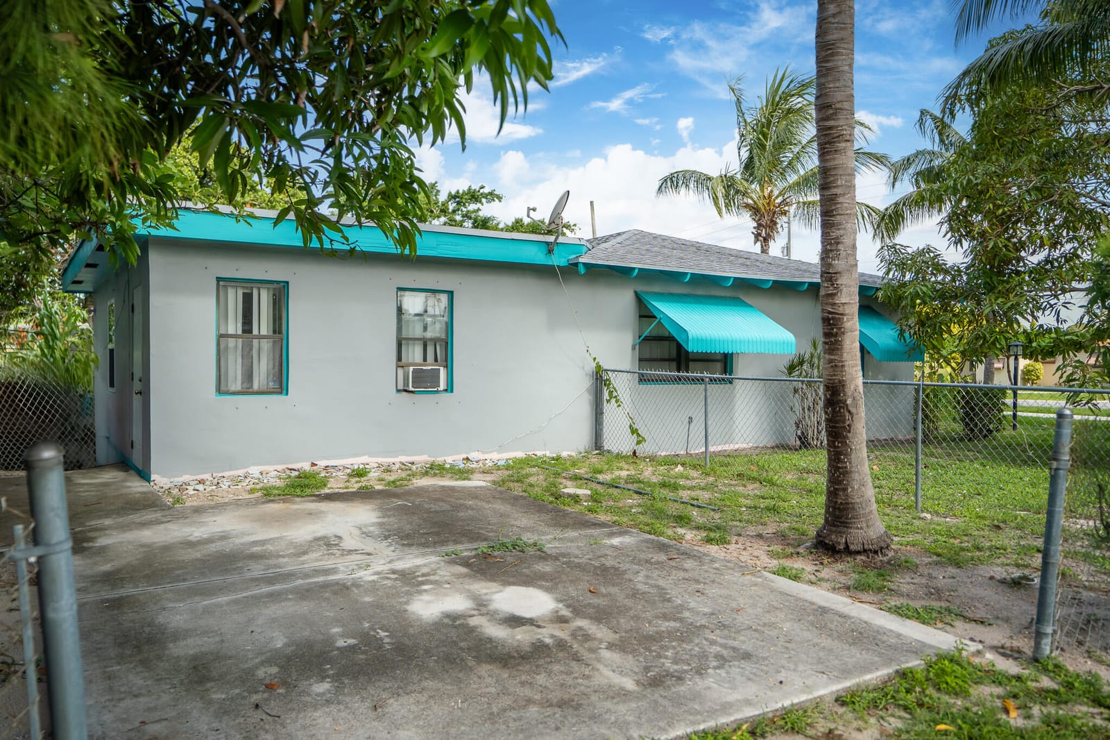 212 SW 10th Street — photo 12