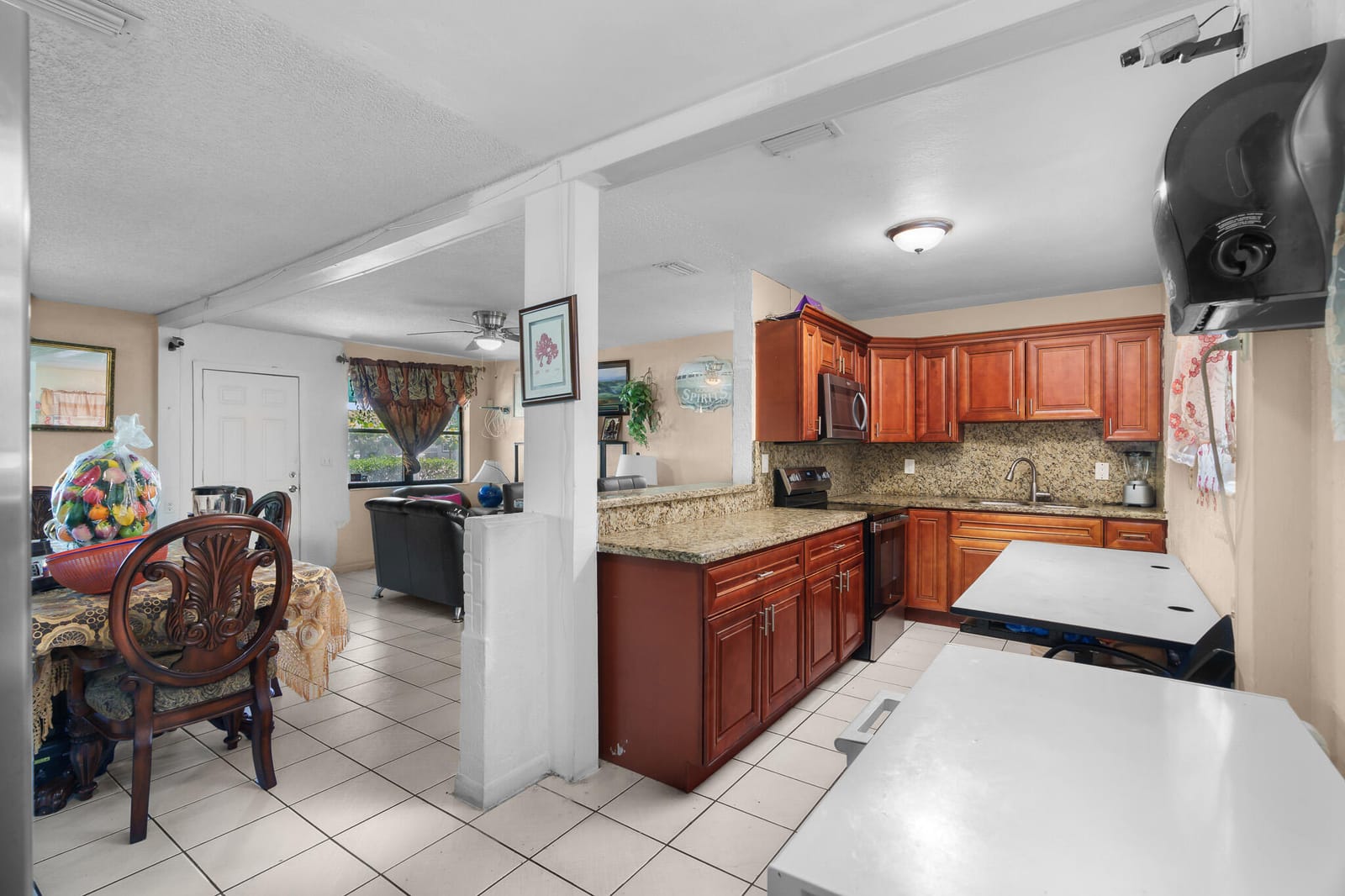 212 SW 10th Street, Delray Beach, FL 33444 photo 15