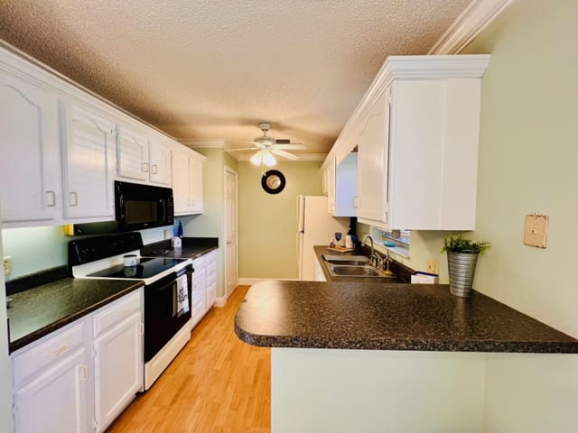 32 Lake Vista Trail 101, sold in Vista St Lucie, Port St Lucie, FL