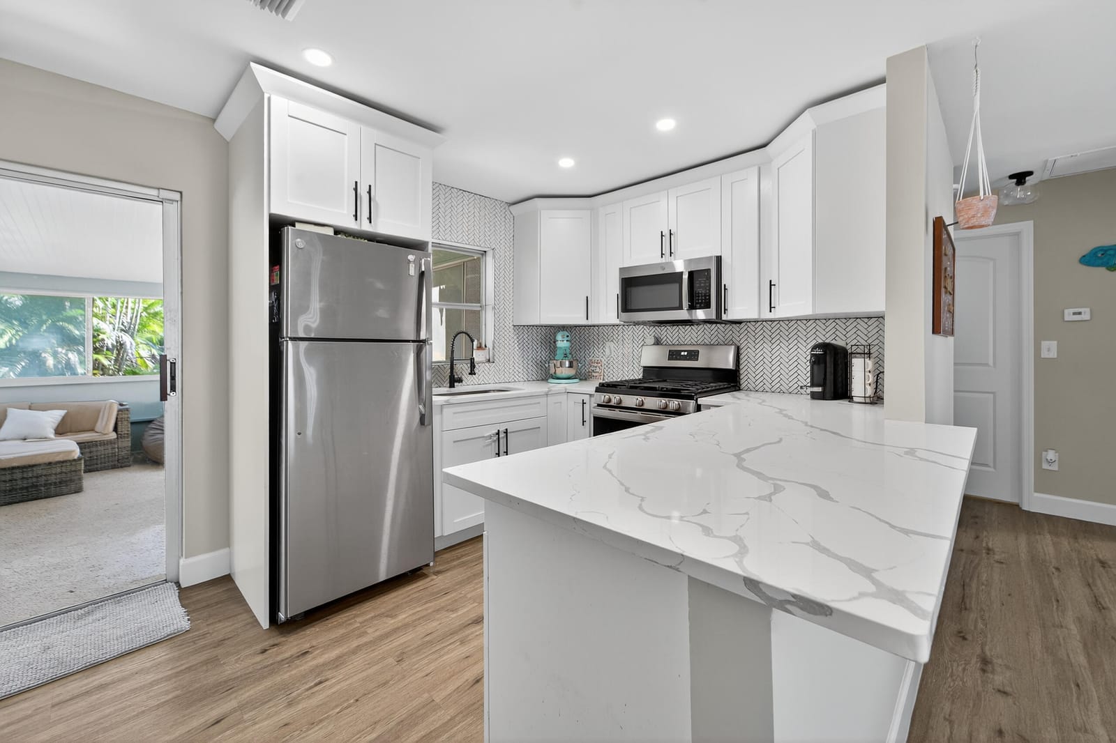 5531 S 35th Court, Greenacres, FL 33463