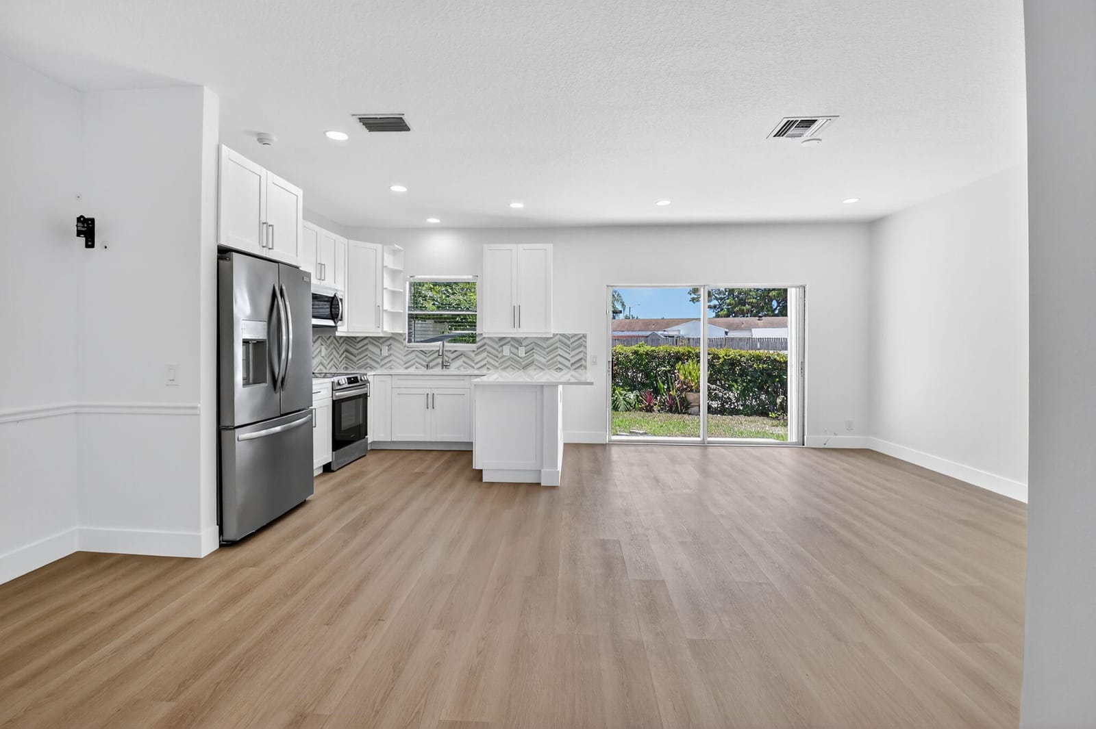 245 Leland Lane, Greenacres, FL 33463 photo 6