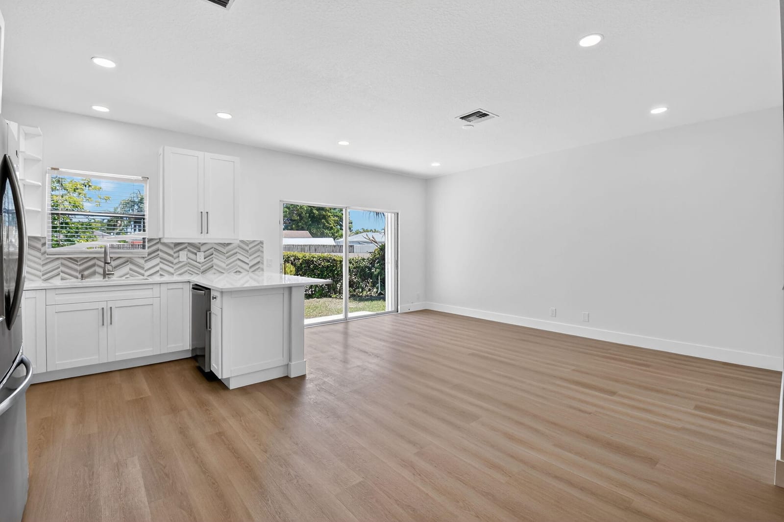 245 Leland Lane, Greenacres, FL 33463 photo 7