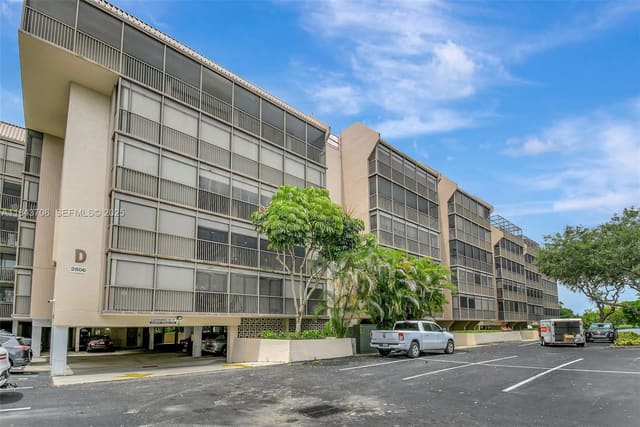 2806 N 46th Avenue, D533, Hollywood, FL 33021
