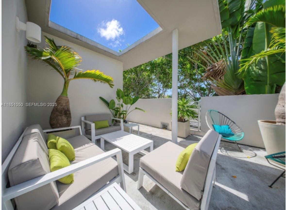619 Meridian Avenue 2, Miami Beach, FL 33139