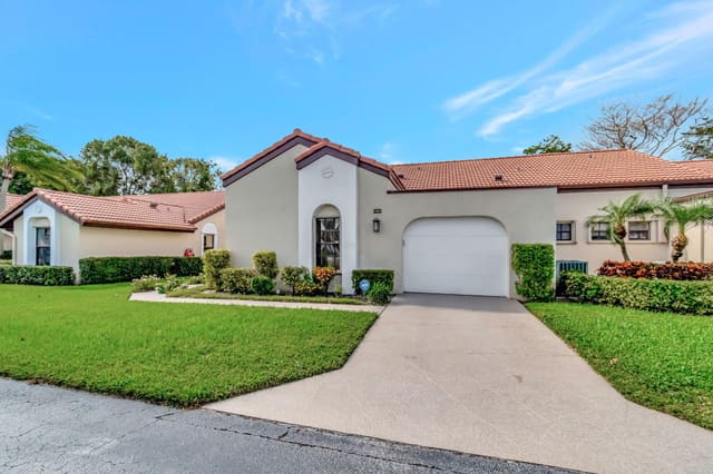 8282 Mooring Circle, sold in Aberdeen / Moorings, Boynton Beach, FL