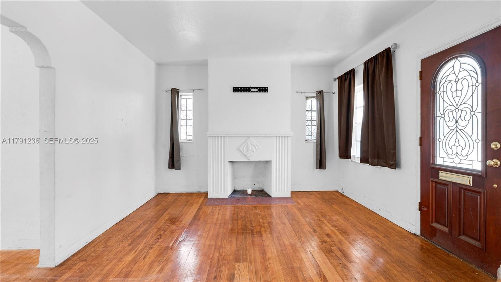 724 NW 77th Street, Miami, FL 33150 photo 5