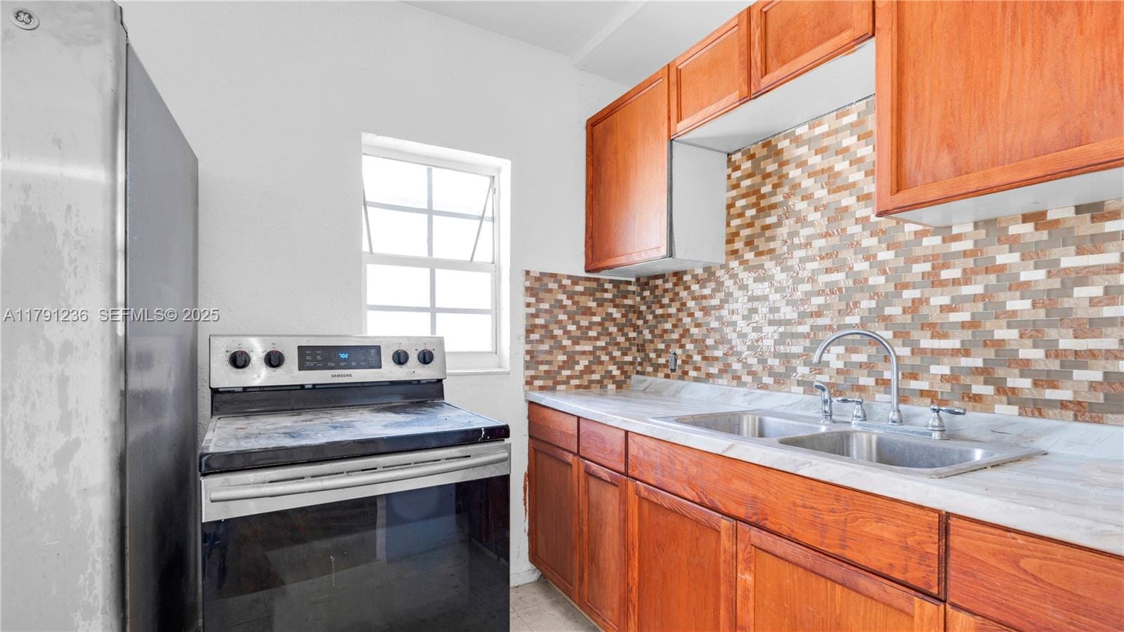 724 NW 77th Street, Miami, FL 33150 photo 9
