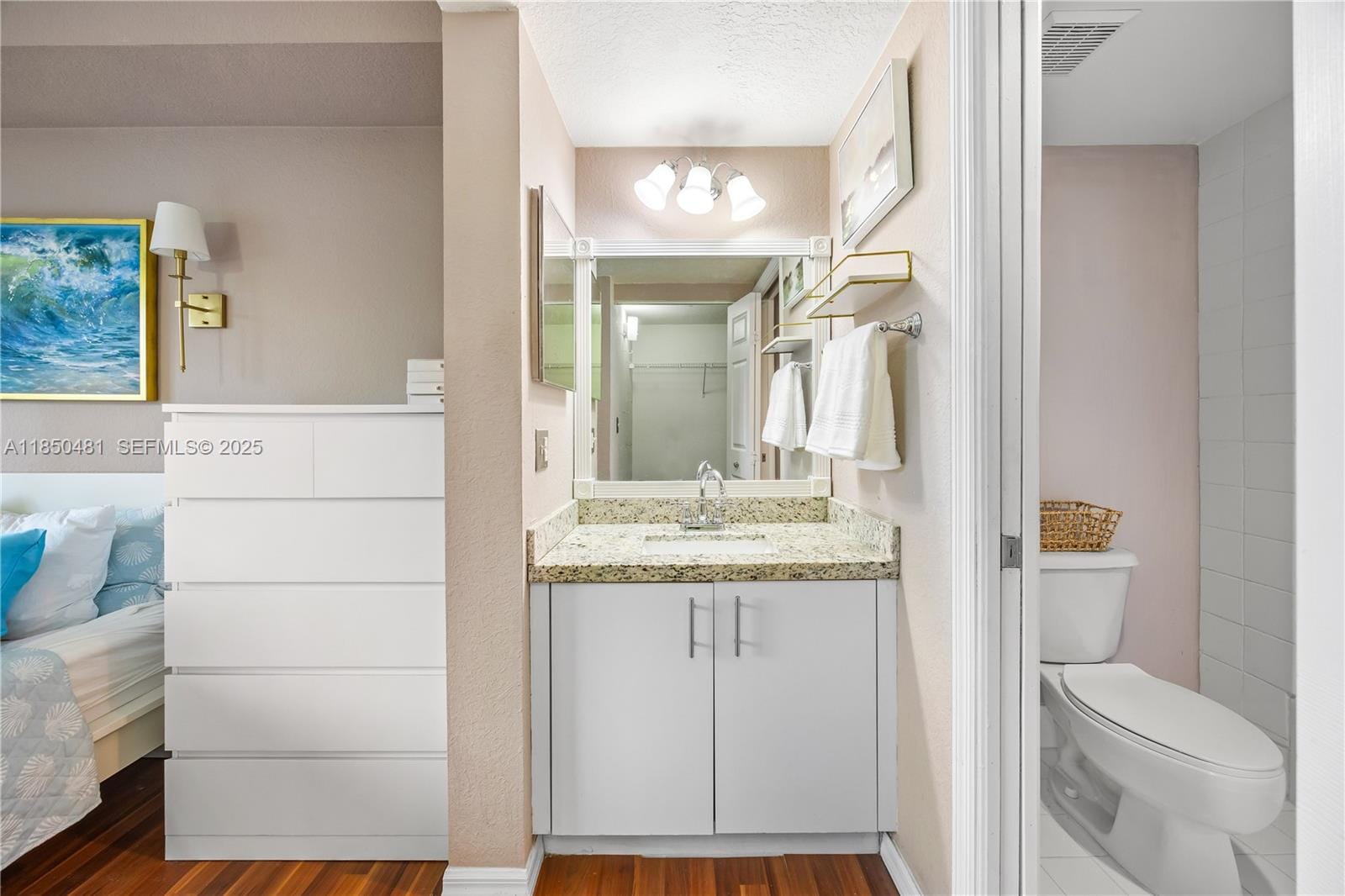 816 NW 11th Street 405, Miami, FL 33136 photo 13