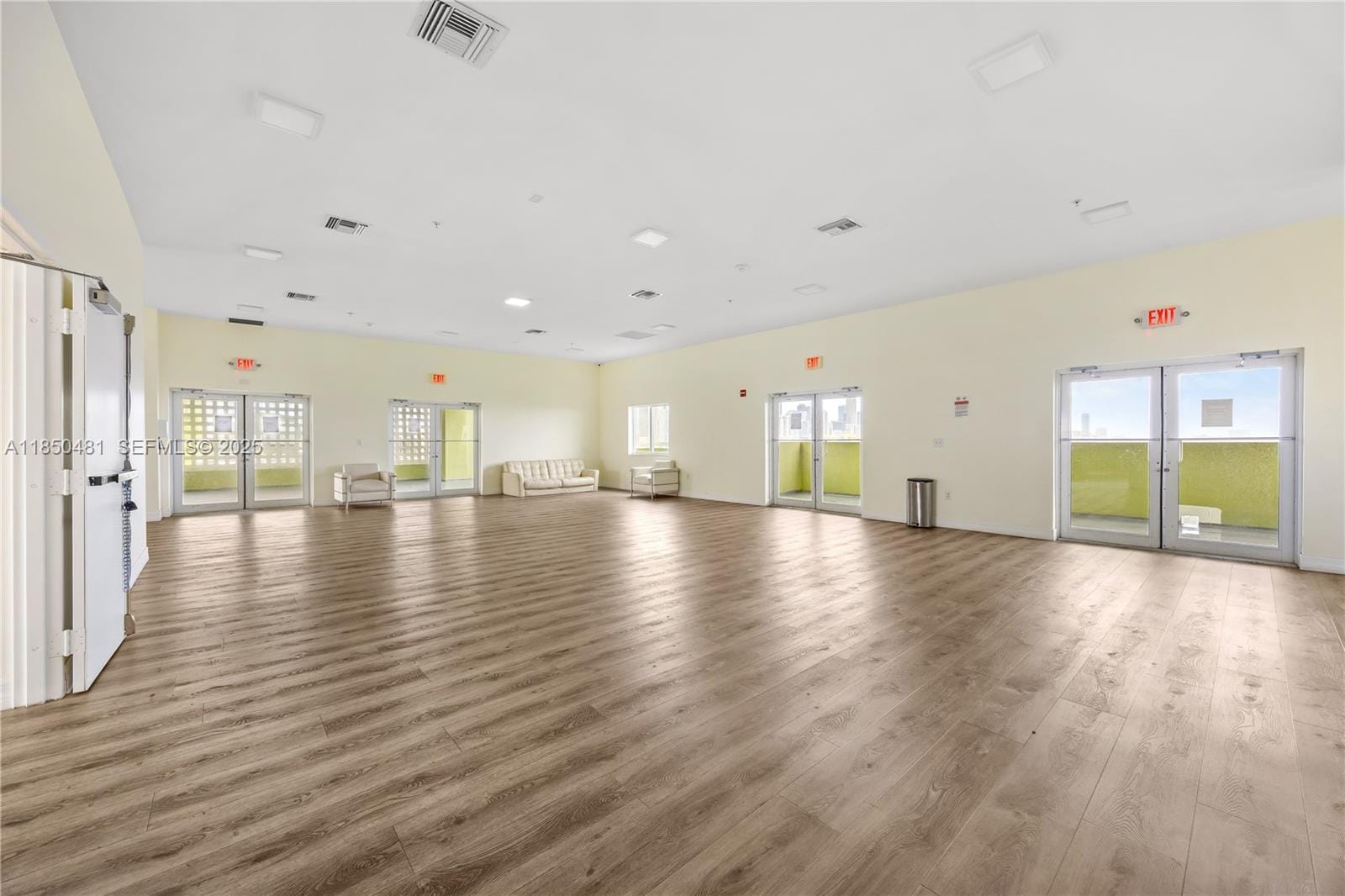 816 NW 11th Street 405, Miami, FL 33136 photo 22