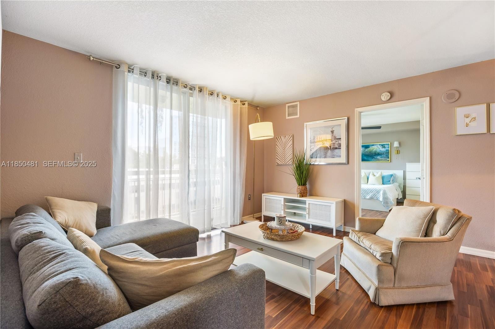 816 NW 11th Street 405, Miami, FL 33136 photo 6