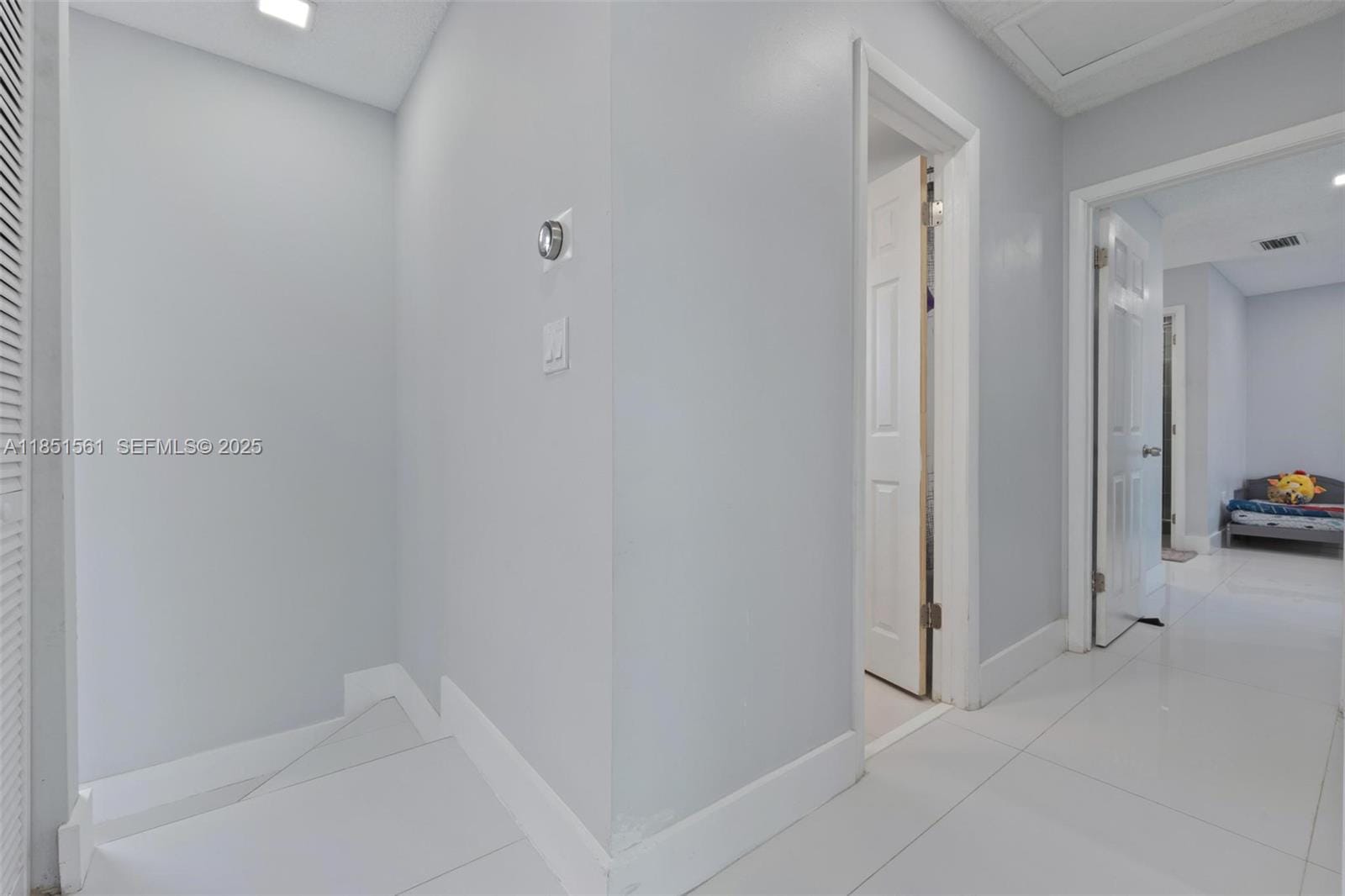 14725 SW 90th Terrace, Miami, FL 33196 photo 21