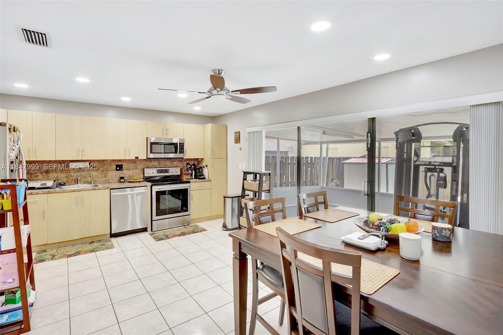 13554 SW 48th Terrace — photo 5