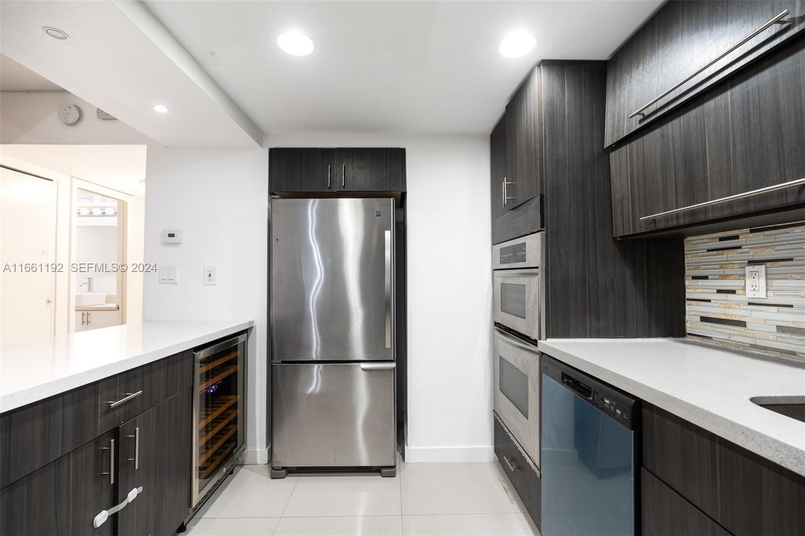 20350 W Country Club Drive 123, Aventura, FL 33180 photo 4