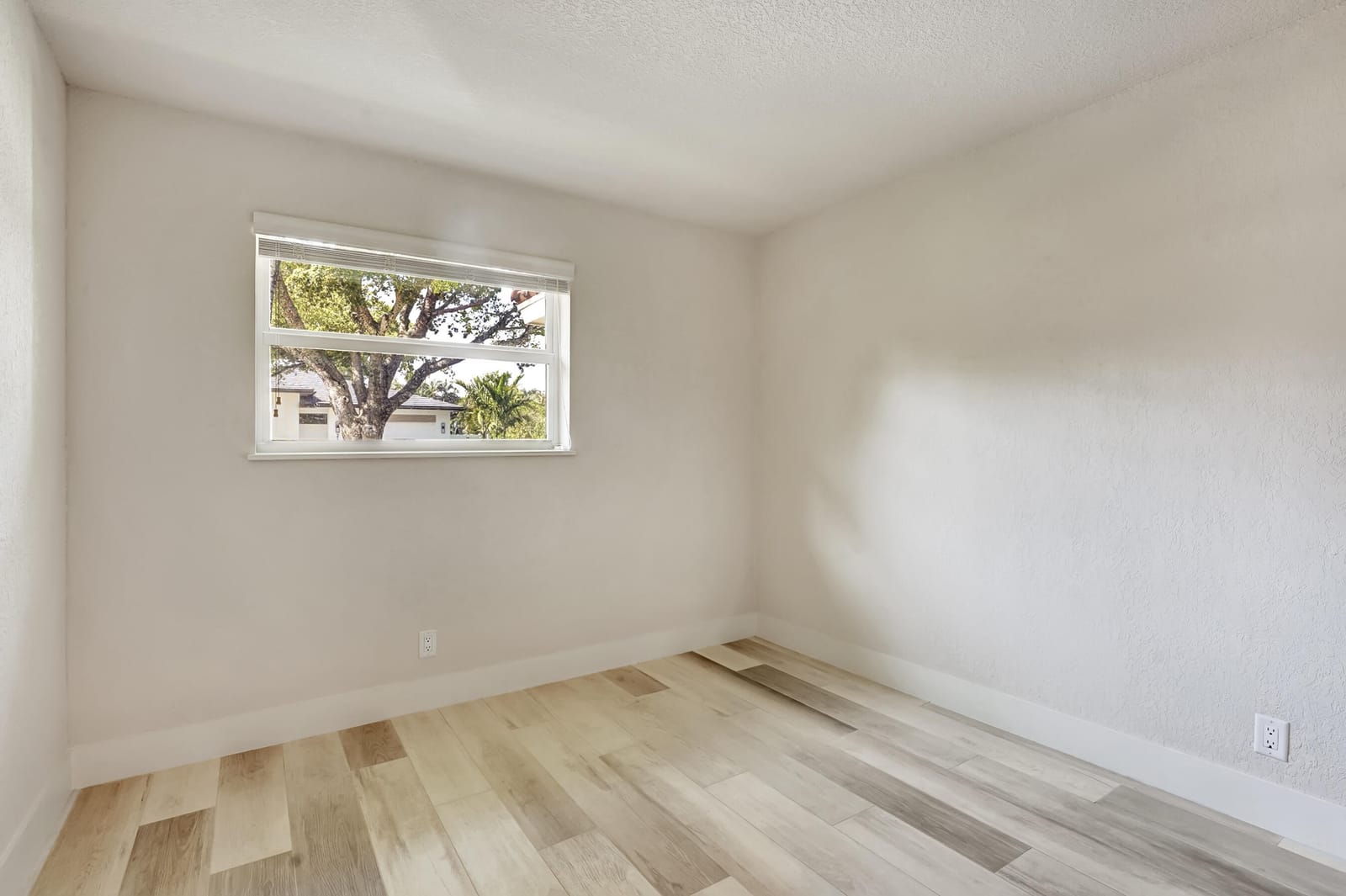 211 NW 17th Street, Delray Beach, FL 33444 photo 22
