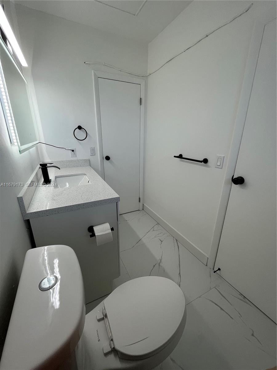 5102 NW 36th Street 605, Lauderdale Lakes, FL 33319 photo 14