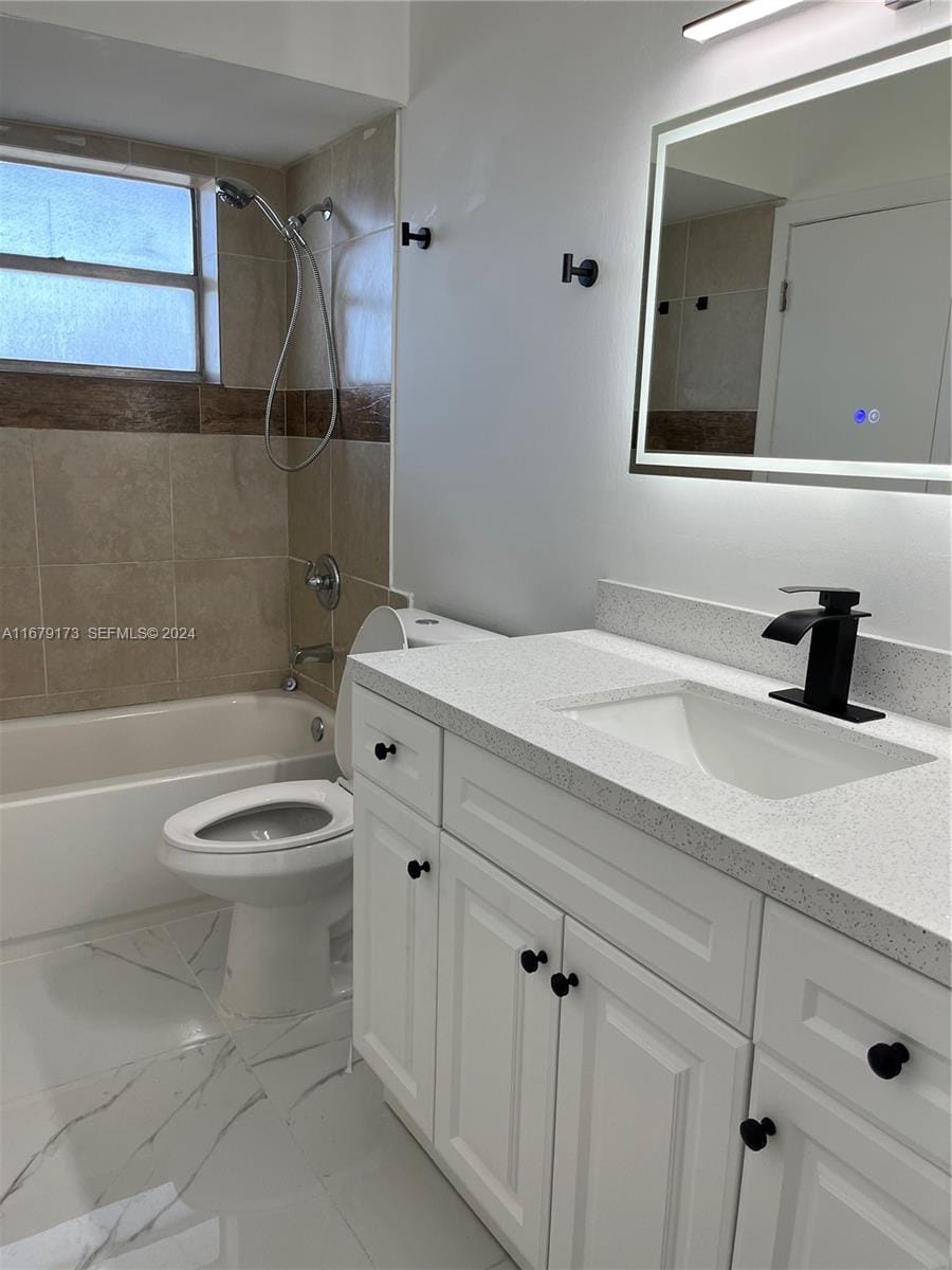 5102 NW 36th Street 605, Lauderdale Lakes, FL 33319 photo 18