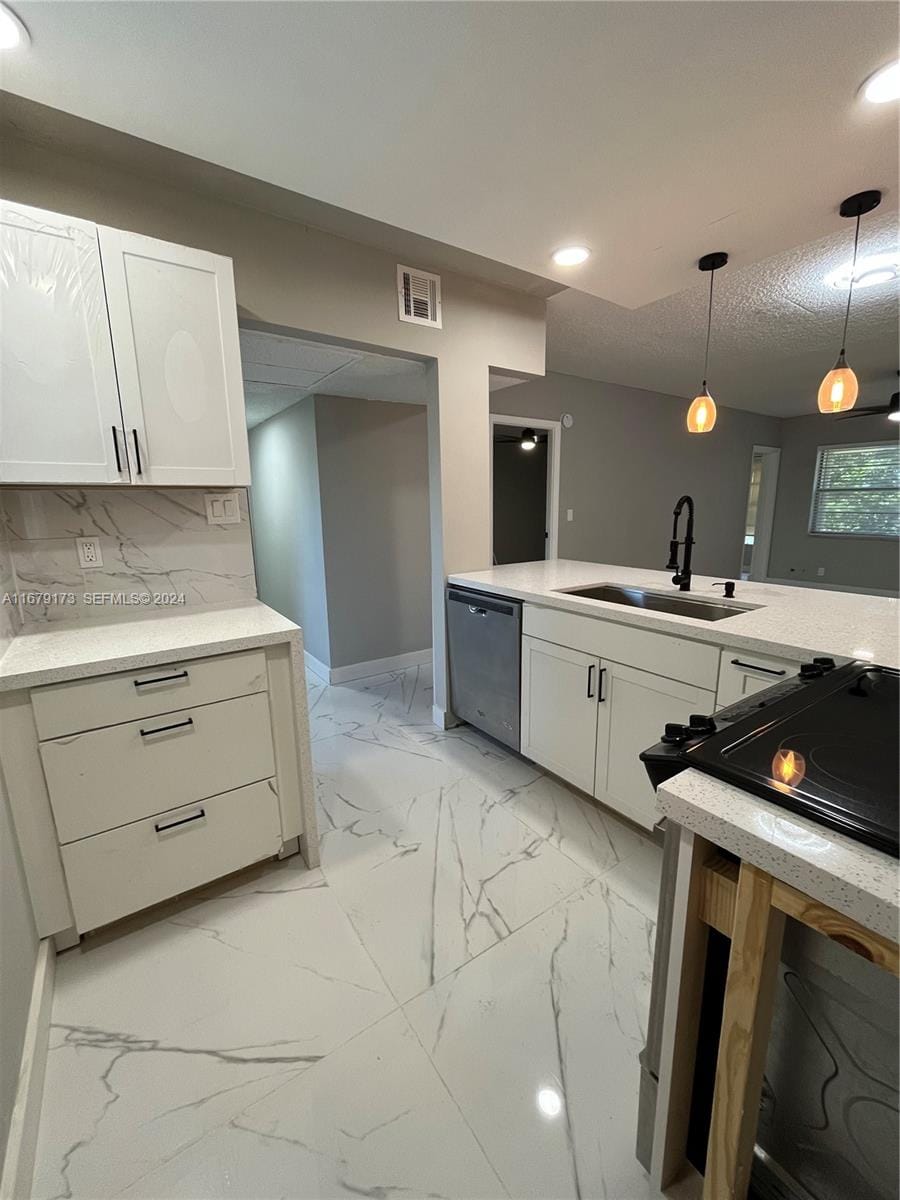 5102 NW 36th Street 605, Lauderdale Lakes, FL 33319 photo 3