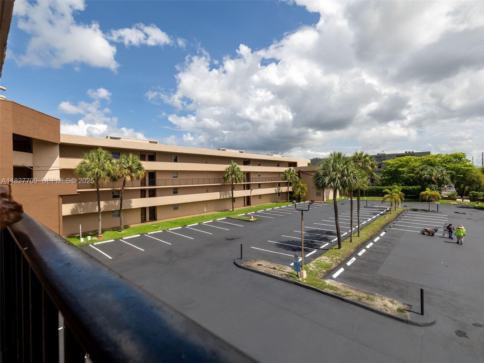 706 NW 87th Avenue 302, Miami, FL 33172 photo 21