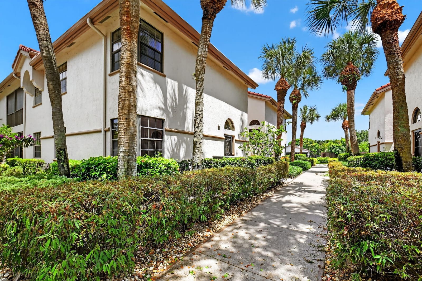 5203 Europa Drive N, Boynton Beach, FL 33437 photo 2