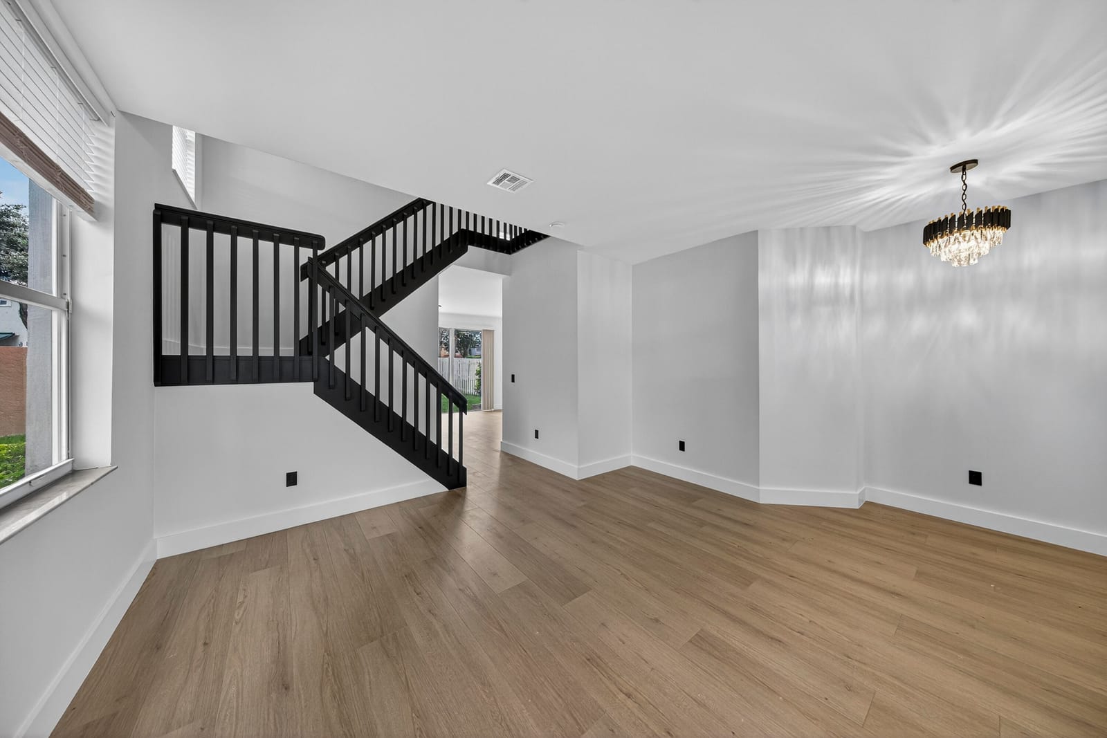 775 NW 154th Avenue — photo 2