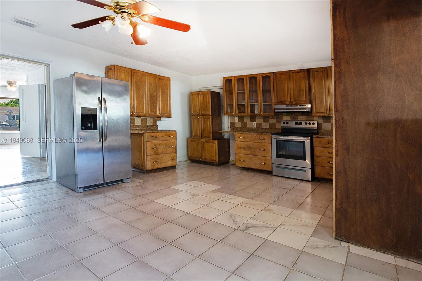 17915 NW 43rd Court, Miami Gardens, FL 33055 photo 8