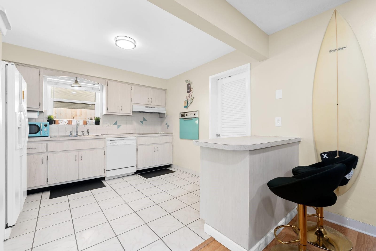 41 NE 47th Court, Oakland Park, FL 33334 photo 5