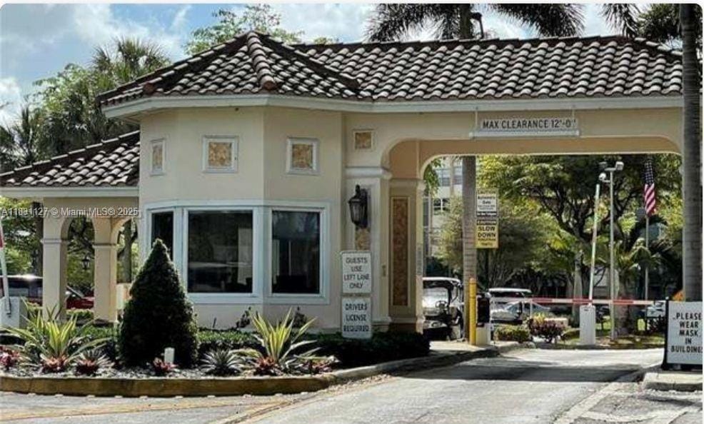 1300 Saint Charles Place 508, Pembroke Pines, FL 33026