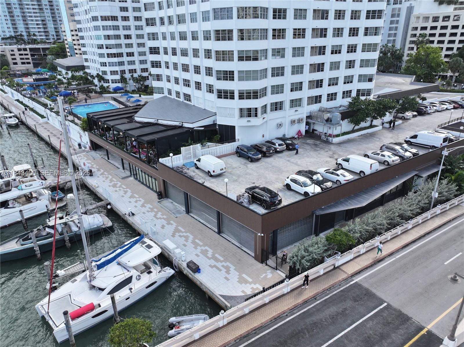 801 Brickell Bay Drive — photo 8