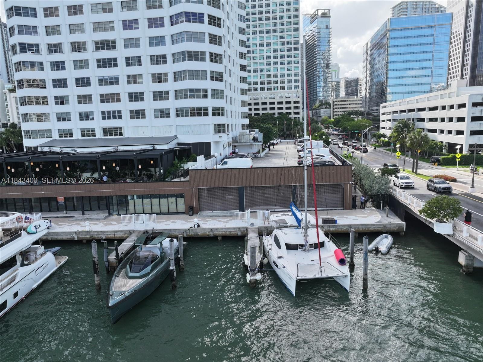 801 Brickell Bay Drive — photo 10