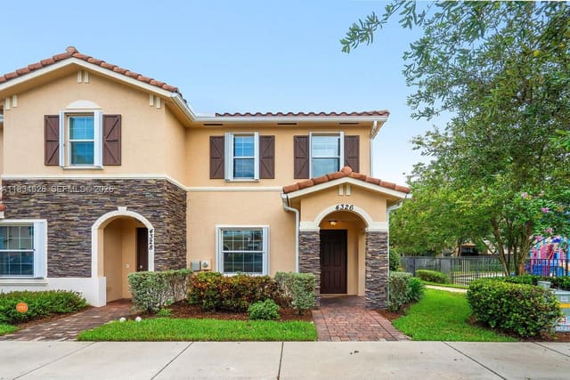 4326 Braxton Avenue, West Palm Beach, FL 33417
