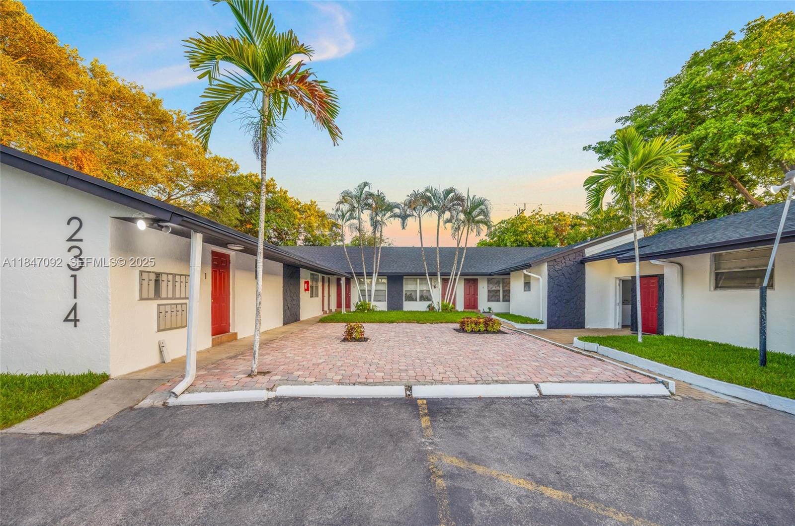 2314 Polk Street, Hollywood, FL 33020