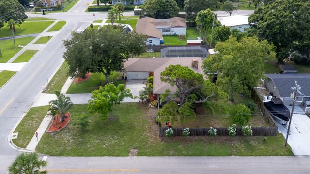 903 Grandview Blvd, Fort Pierce, FL 34982
