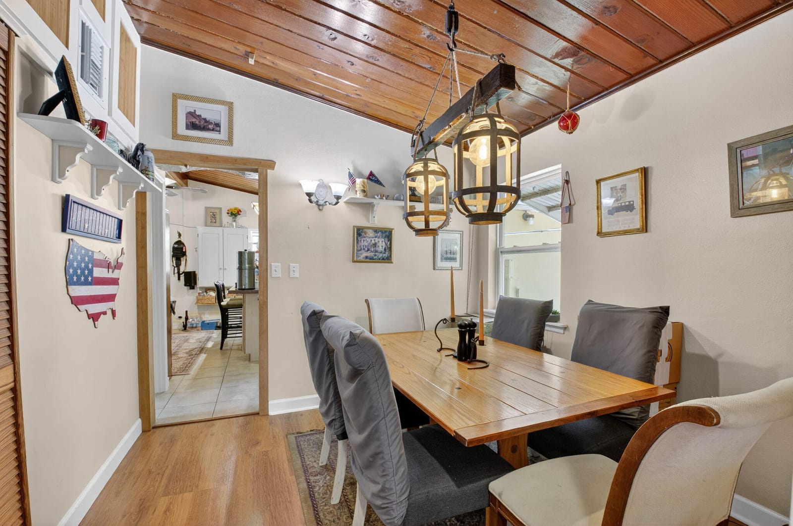 325 Jeffery Street — photo 10