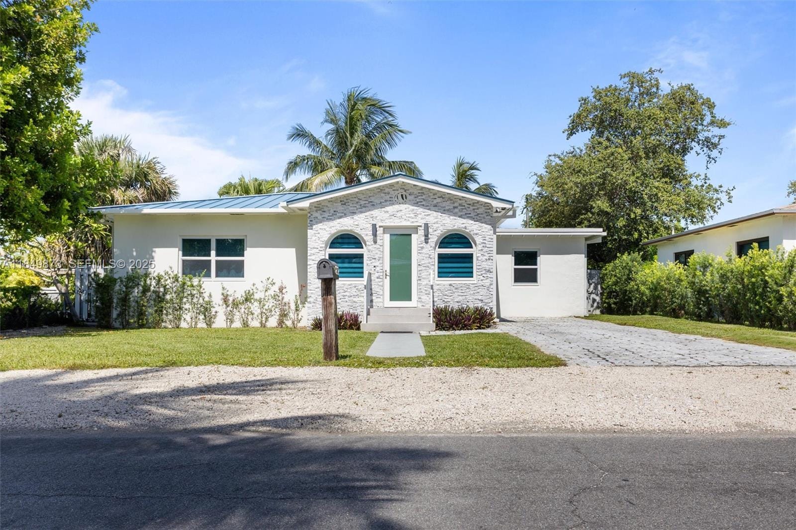 809 NW 6th Avenue, Dania Beach, FL 33004 photo 2