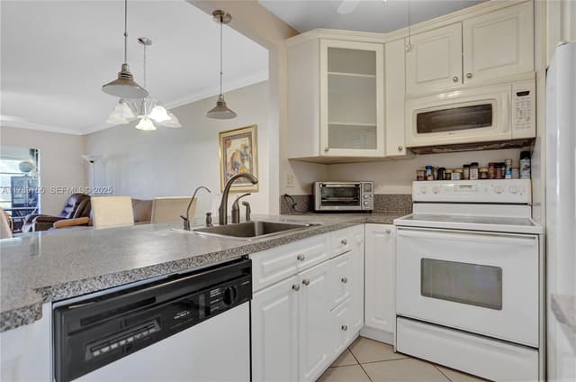 5103 NW 35th Street 601, sold in Dogwood Gardens Condo, Lauderdale Lakes, FL