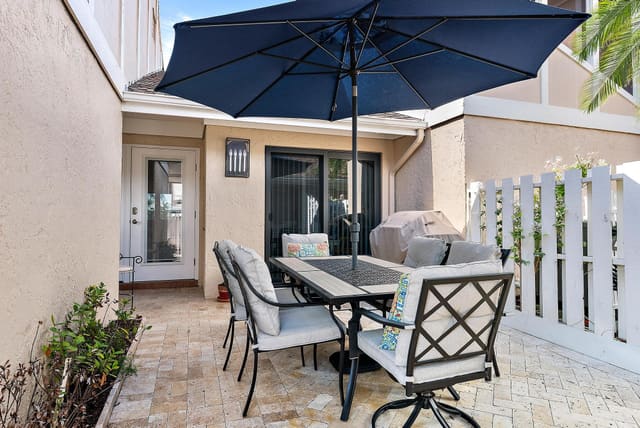 3733 Cape Pointe Circle, sold in Cape Pointe Of Jonathans Landing, Jupiter, FL