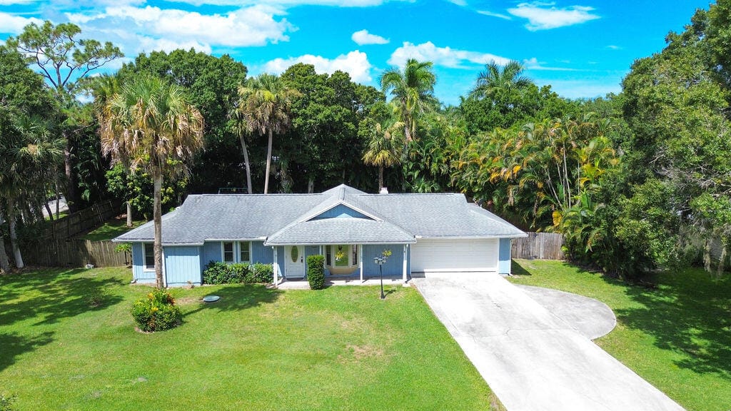6856 SW Chase Court, Stuart, FL 34997 photo 2