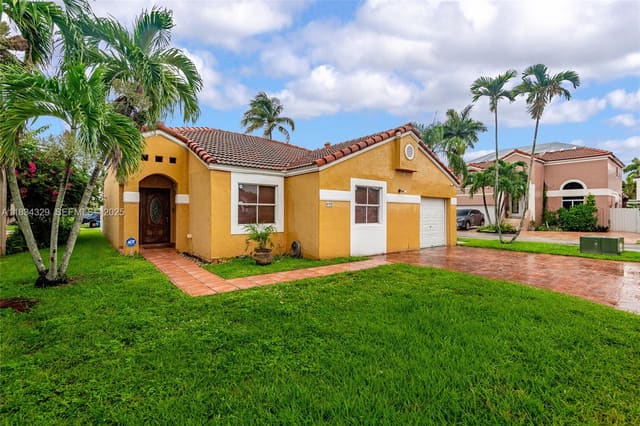 692 NW 125th Court, sold in Lake Pointe Sec 2, Miami, FL