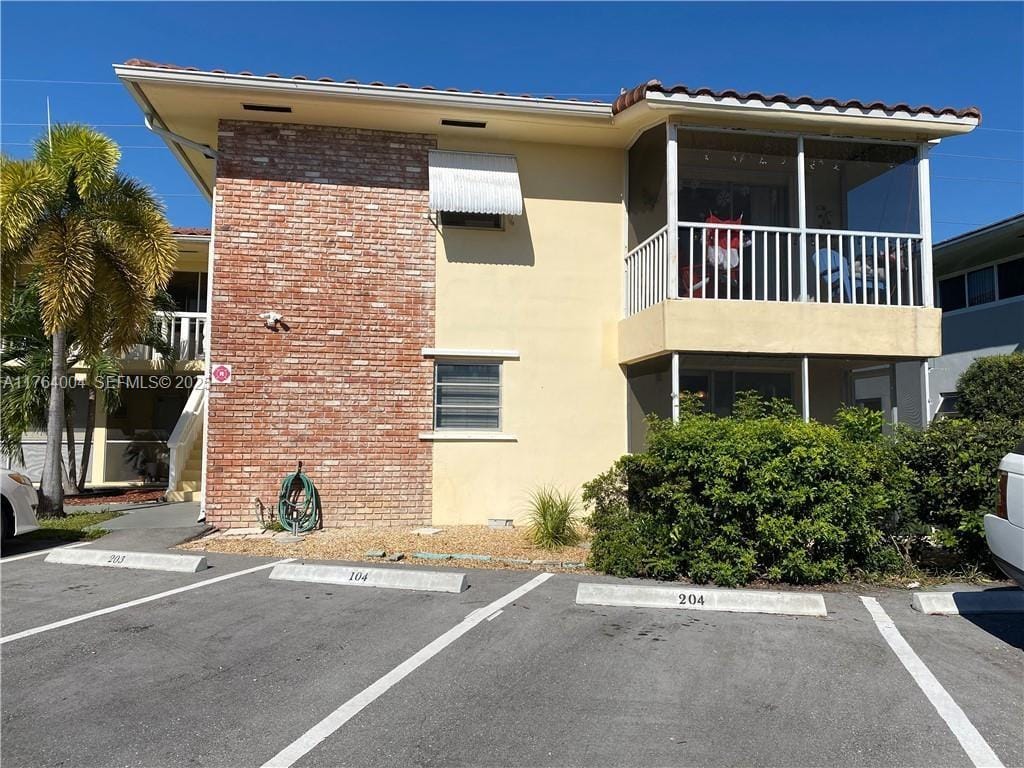 2101 NE 68th Street 204, Fort Lauderdale, FL 33308 photo 2