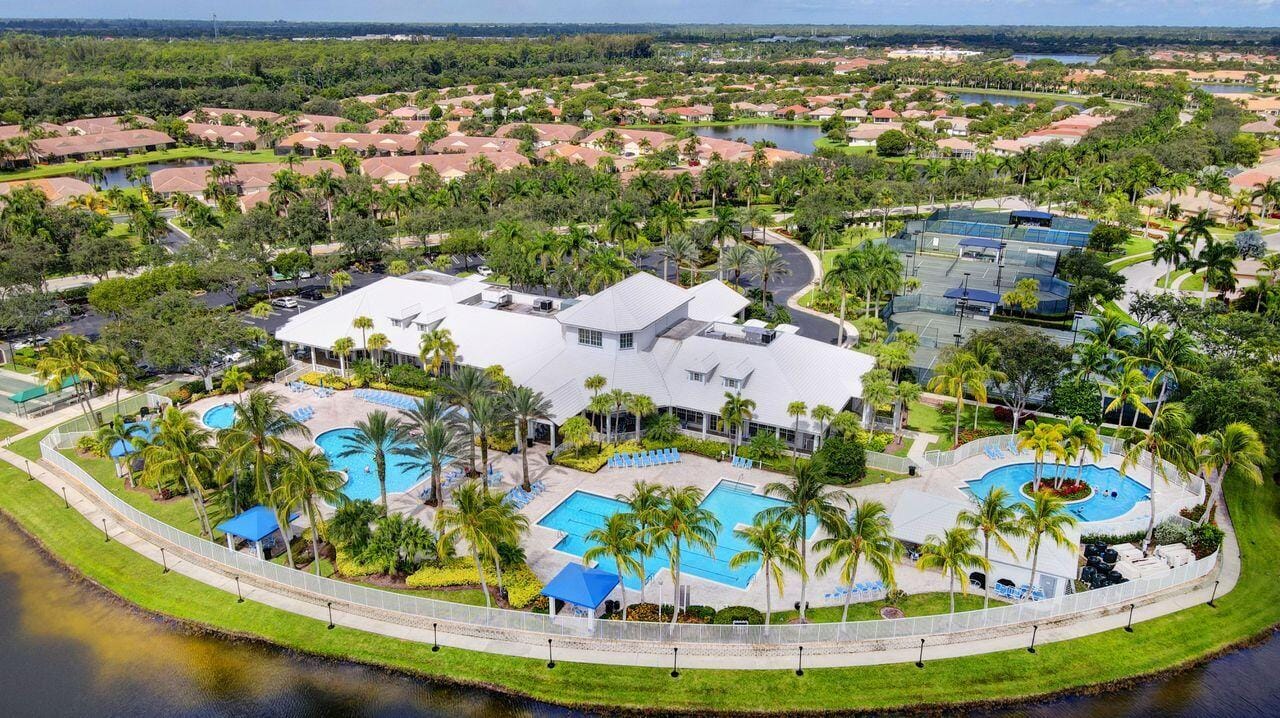 9484 Swansea Lane, West Palm Beach, FL 33411
