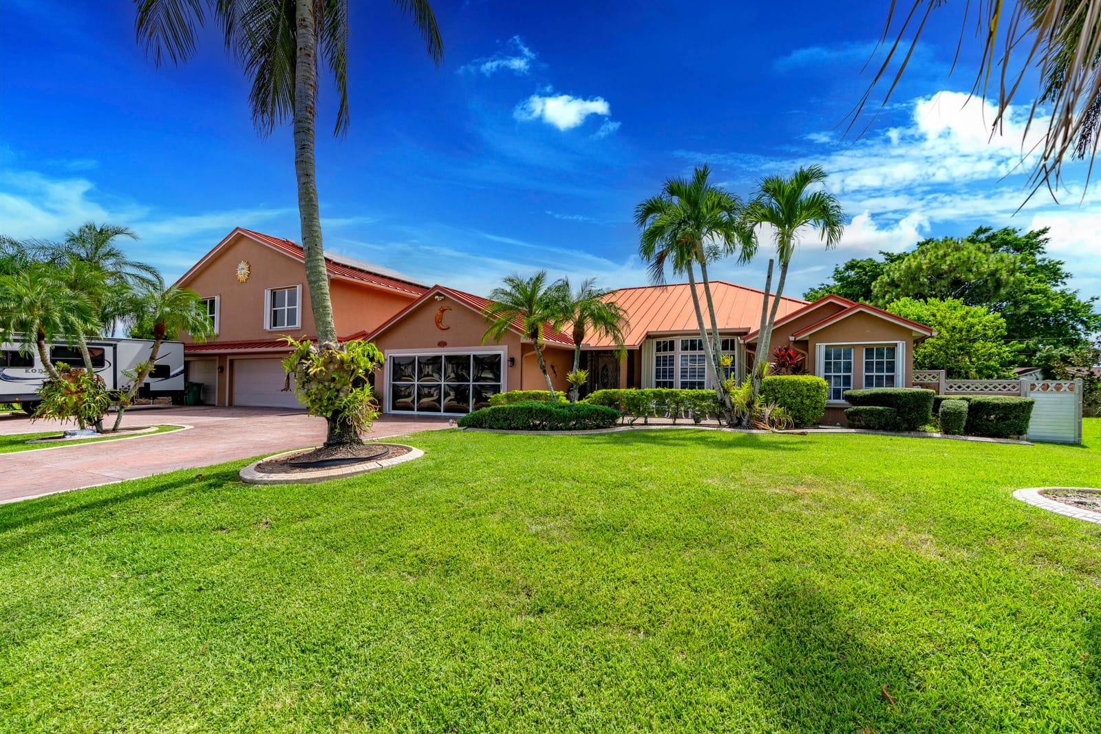 1652 SW Schleicher Lane, Port St. Lucie, FL 34984