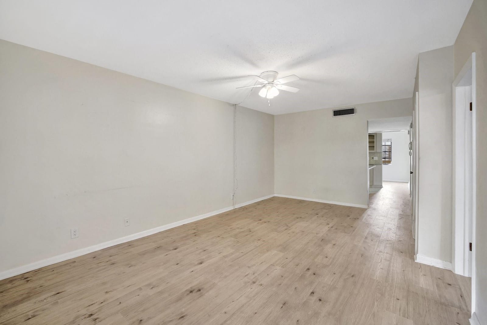 917 NE 16th Avenue 7 — photo 2
