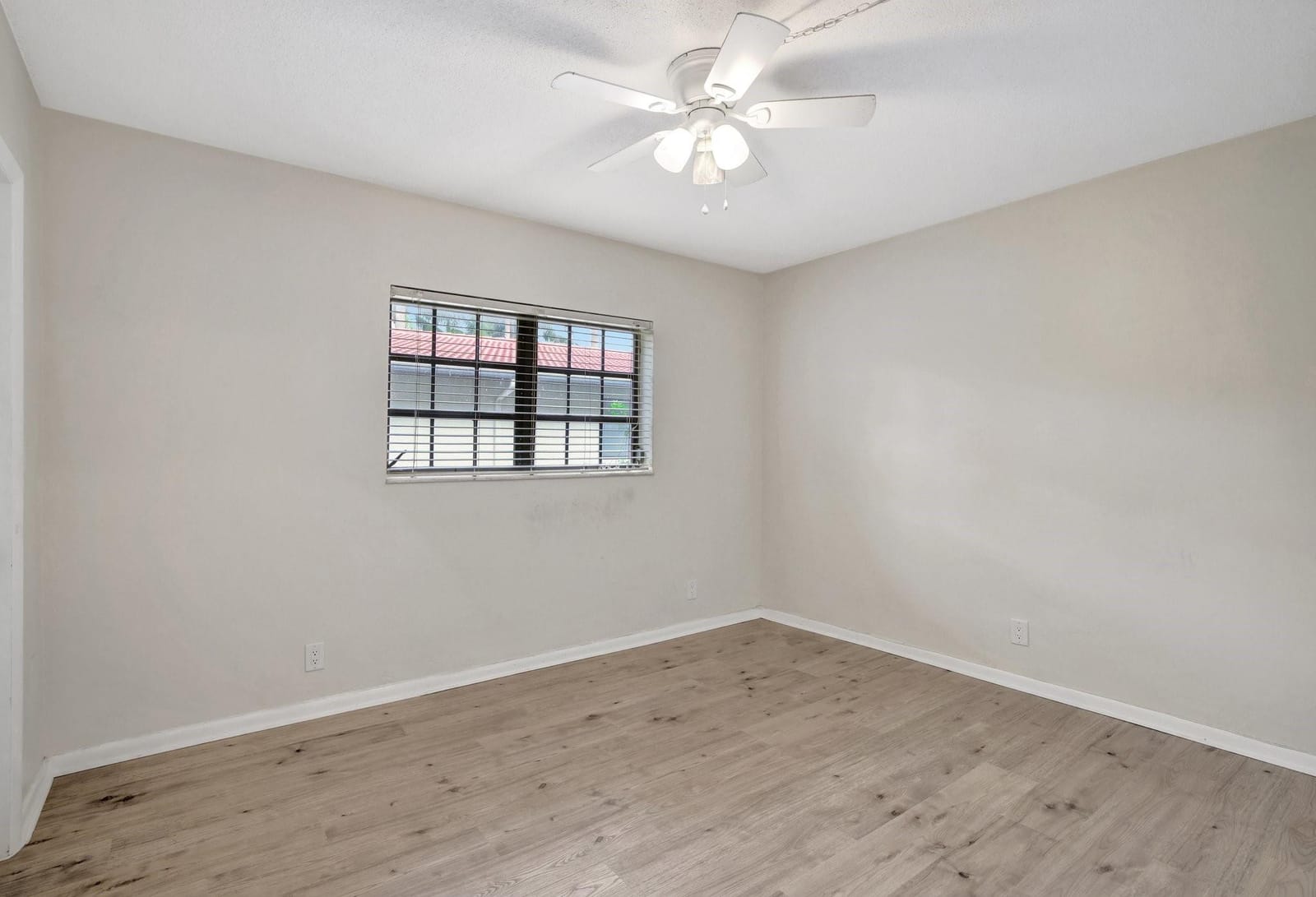 917 NE 16th Avenue 7 — photo 11
