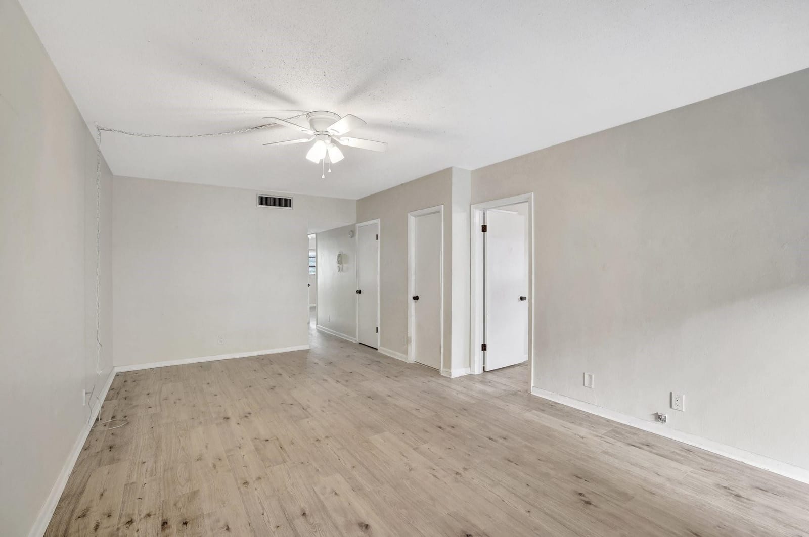 917 NE 16th Avenue 7 — photo 3